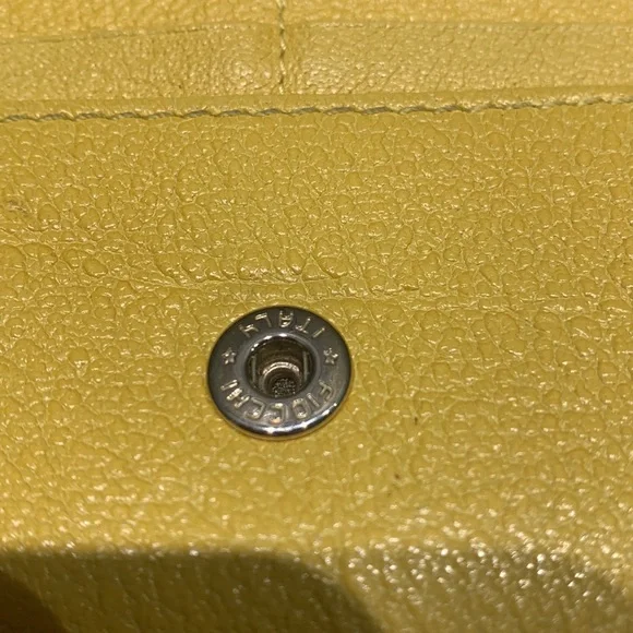 Authentic Burberry Wallet clutch - Picture 12 of 15